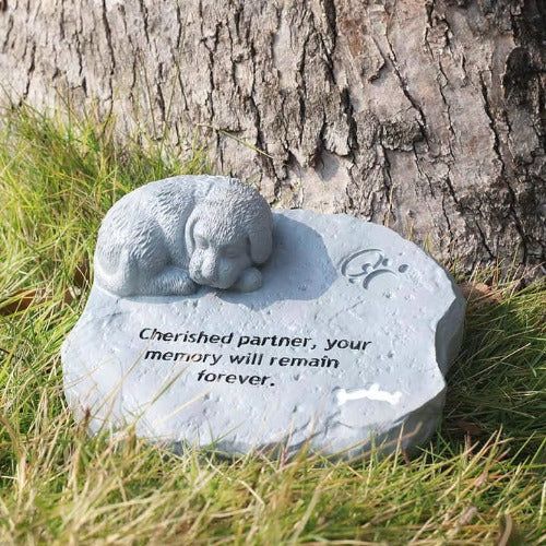 Pet memorial stone for honoring lost animals
