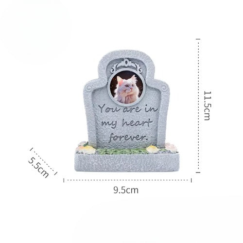 Eternal style resin pet memorial headstone for cat or dog with engraved paw prints